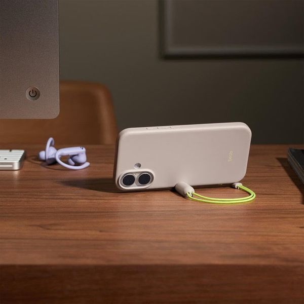 Чохол Beats Kickstand Case with MagSafe and Camera Control Lime Stone для iPhone 17 3206022751 фото
