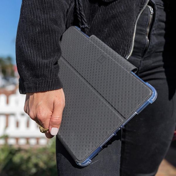 Чохол для планшета UAG Lucent Series Black для iPad 9 | 8 | 7 10.2" (2021 | 2020 | 2019) 1749121513 фото