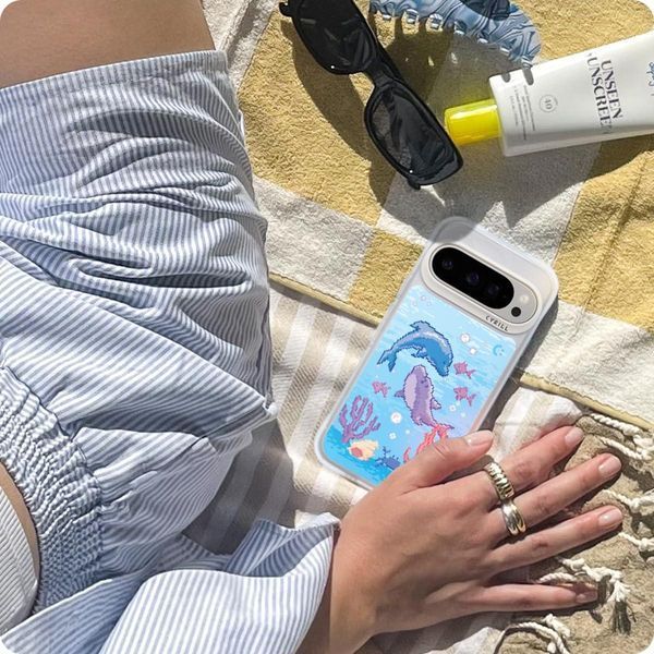 Чехол Spigen Cyrill UltraSheer Pixel Dolphins для Google Pixel 9 | 9 Pro ACS08731